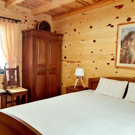 El Paso City, Zlatibor - Unique Wooden Cottages, Treehouse, Wild West Rooms, Accommodation 1-6 People Zewnętrze zdjęcie