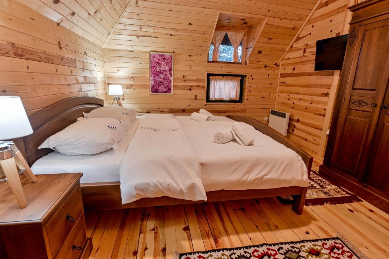 El Paso City, Zlatibor - Unique Wooden Cottages, Treehouse, Wild West Rooms, Accommodation 1-6 People Zewnętrze zdjęcie