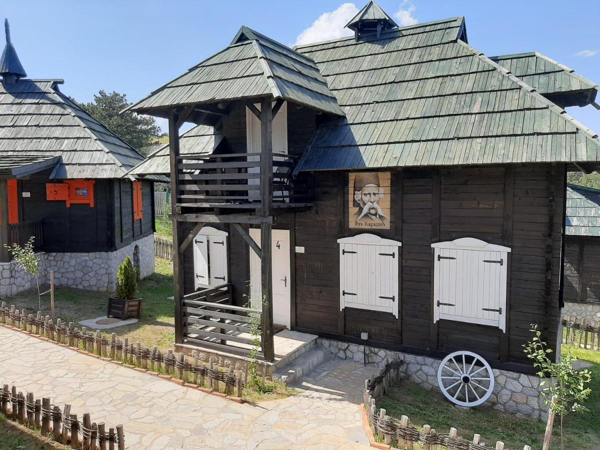 El Paso City, Zlatibor - Unique Wooden Cottages, Treehouse, Wild West Rooms, Accommodation 1-6 People Zewnętrze zdjęcie