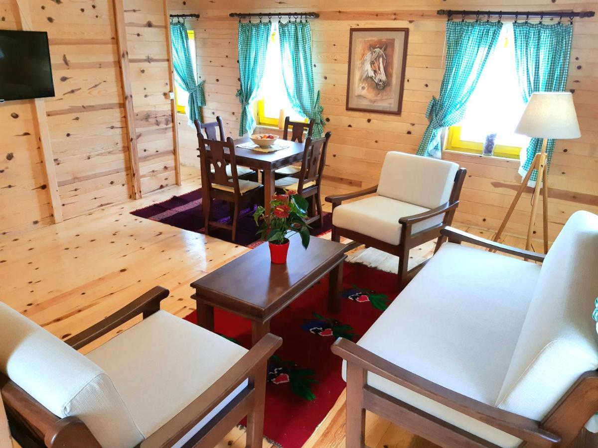 El Paso City, Zlatibor - Unique Wooden Cottages, Treehouse, Wild West Rooms, Accommodation 1-6 People Zewnętrze zdjęcie