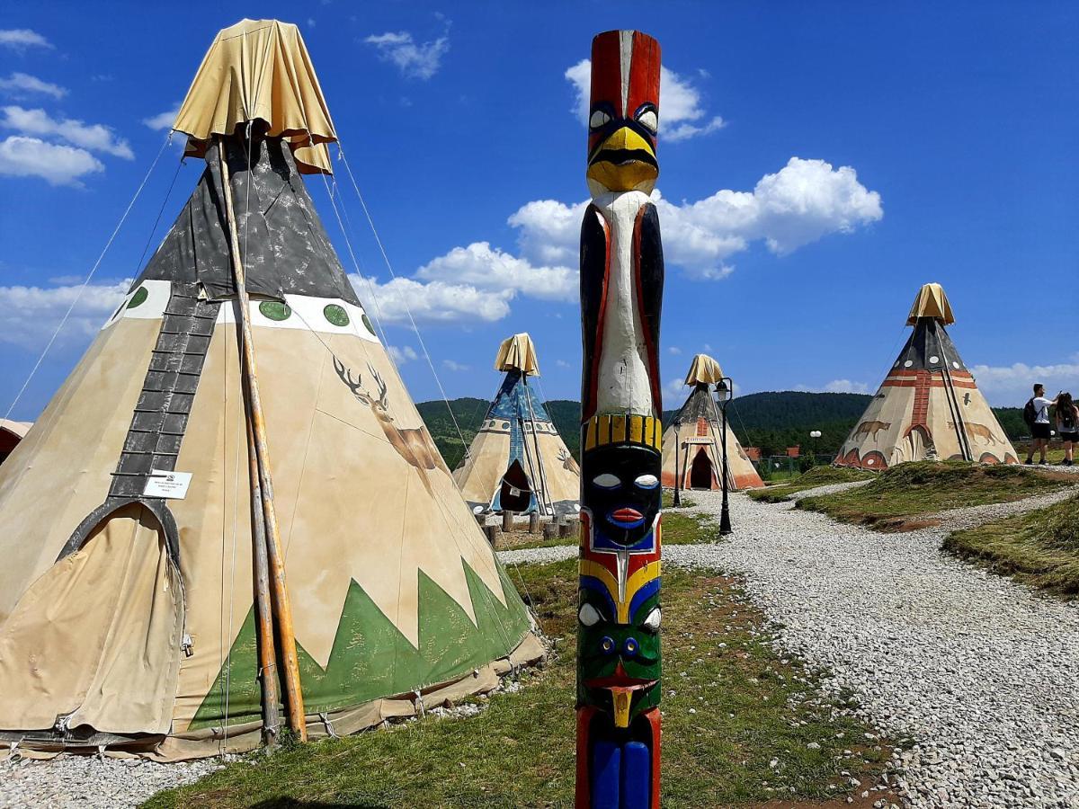El Paso City, Zlatibor - Unique Wooden Cottages, Treehouse, Wild West Rooms, Accommodation 1-6 People Zewnętrze zdjęcie