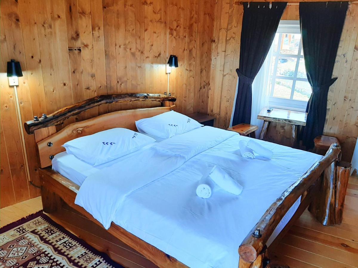 El Paso City, Zlatibor - Unique Wooden Cottages, Treehouse, Wild West Rooms, Accommodation 1-6 People Zewnętrze zdjęcie