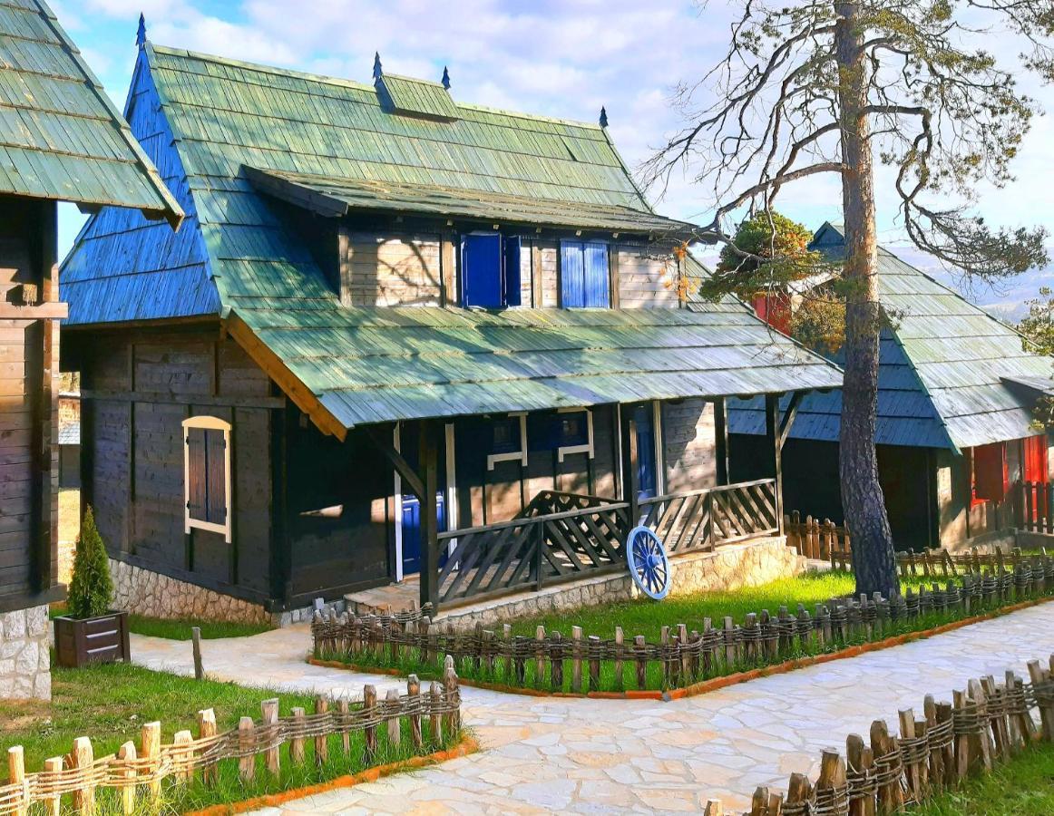 El Paso City, Zlatibor - Unique Wooden Cottages, Treehouse, Wild West Rooms, Accommodation 1-6 People Zewnętrze zdjęcie