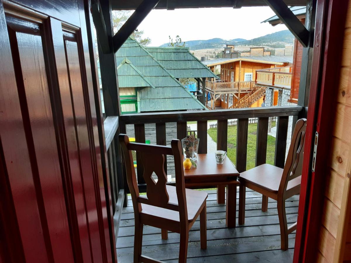 El Paso City, Zlatibor - Unique Wooden Cottages, Treehouse, Wild West Rooms, Accommodation 1-6 People Zewnętrze zdjęcie