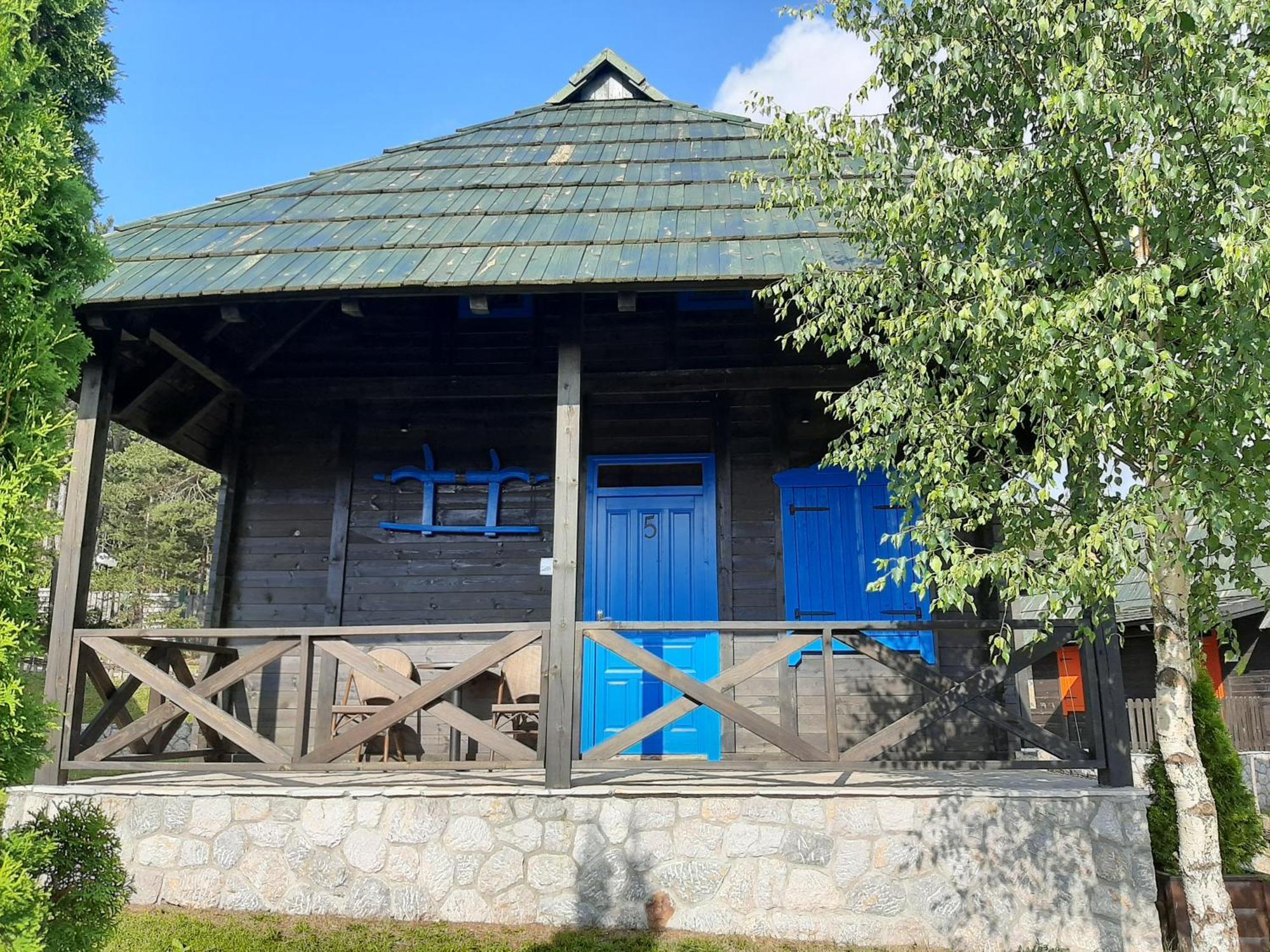 El Paso City, Zlatibor - Unique Wooden Cottages, Treehouse, Wild West Rooms, Accommodation 1-6 People Pokój zdjęcie