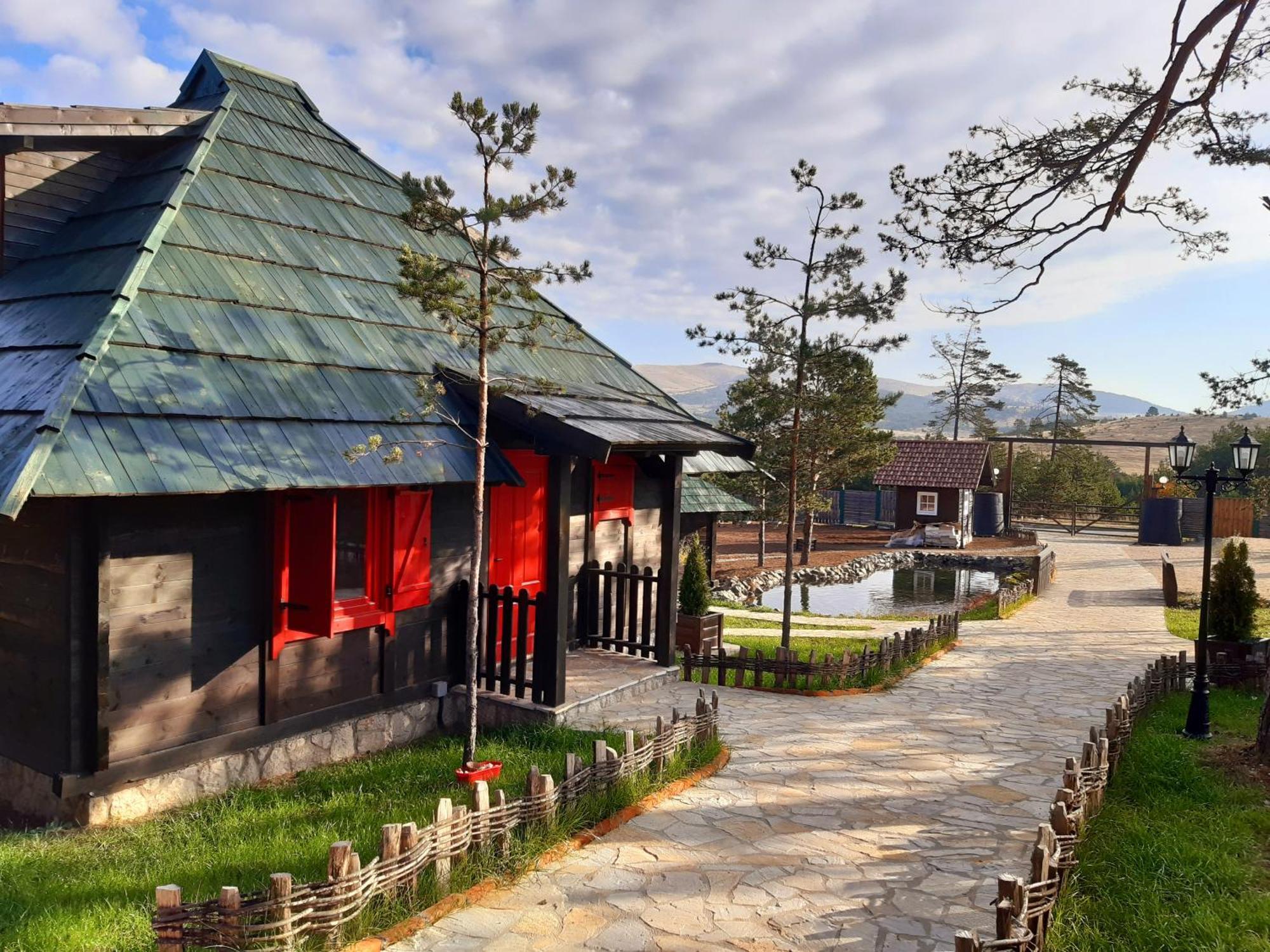 El Paso City, Zlatibor - Unique Wooden Cottages, Treehouse, Wild West Rooms, Accommodation 1-6 People Zewnętrze zdjęcie